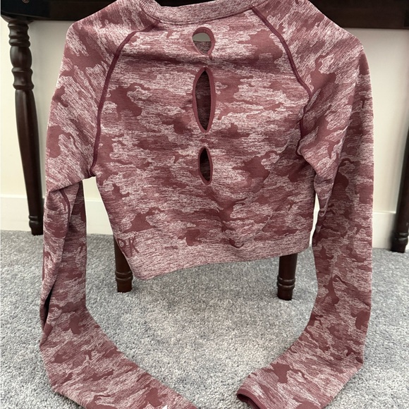 XL long sleeve gymshark shirt - Picture 4 of 4